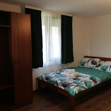 Casute Zavoi Vakantiehuis *